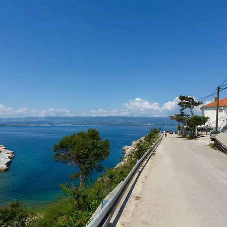 Apartments Danica Vrbnik Zewnętrze zdjęcie